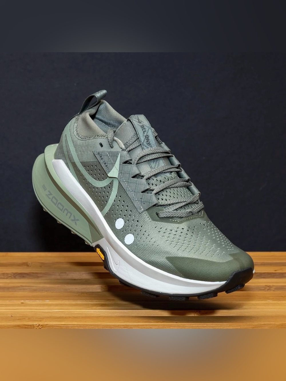 Nike ZoomX 🔥 Zegama Trail 2 Malt Alabaster Black Trail Running FD5190-200 11.5 - Picture 3 of 9